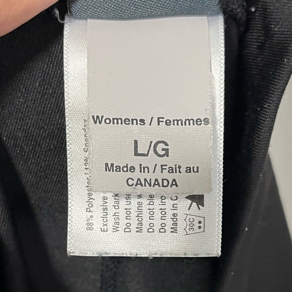 MEC Black Flared Stretch Pants Women’s L | Made in Canada - Picture 4 of 11
